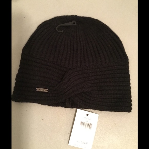 Calvin Klein Accessories - Calvin Klein beanie